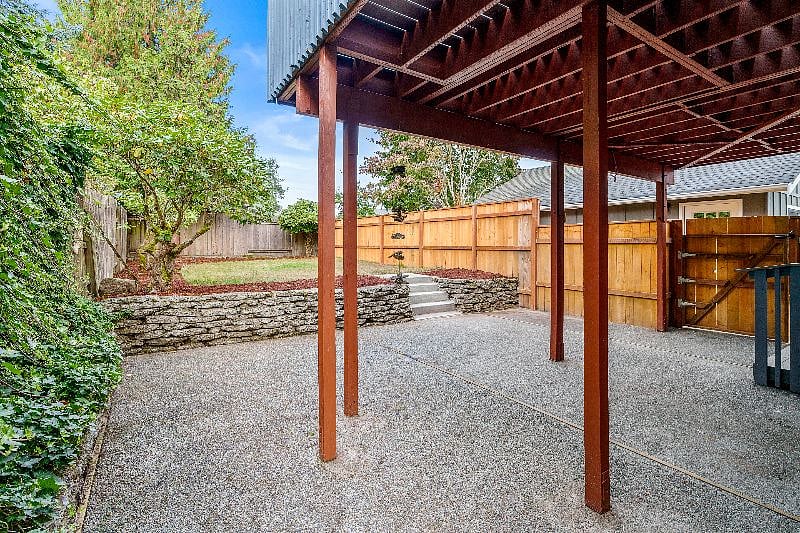 Furnished Finder property 612519_1 photo 17