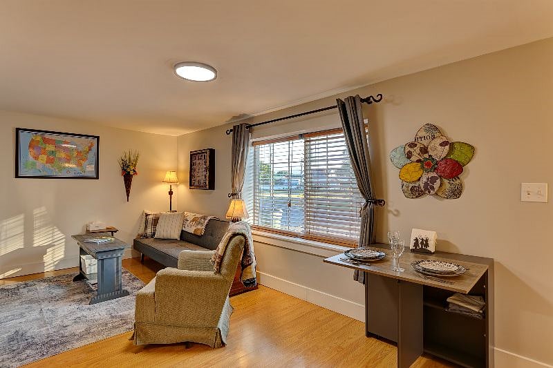 Furnished Finder property 612525_1 photo 3