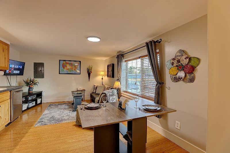Furnished Finder property 612525_1 photo 16