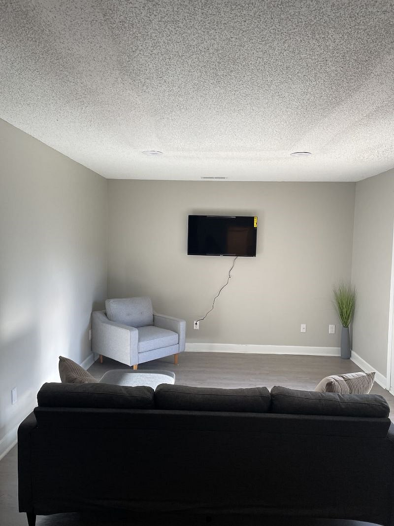 Furnished Finder property 612571_1 photo 4