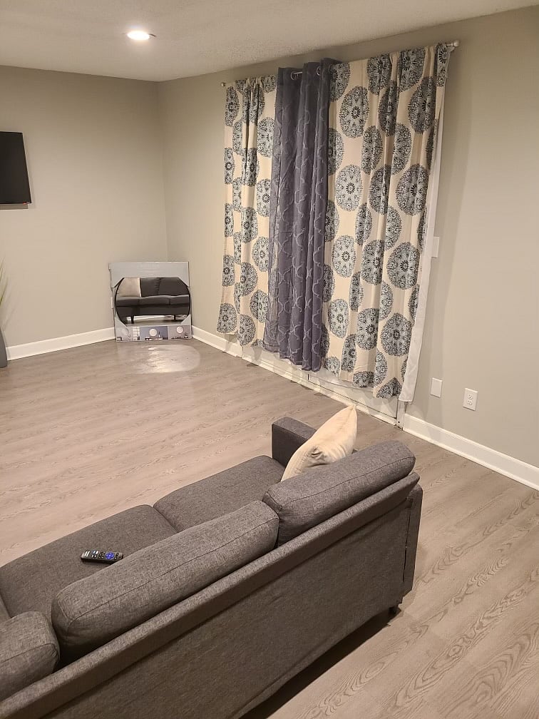 Furnished Finder property 612571_1 photo 13