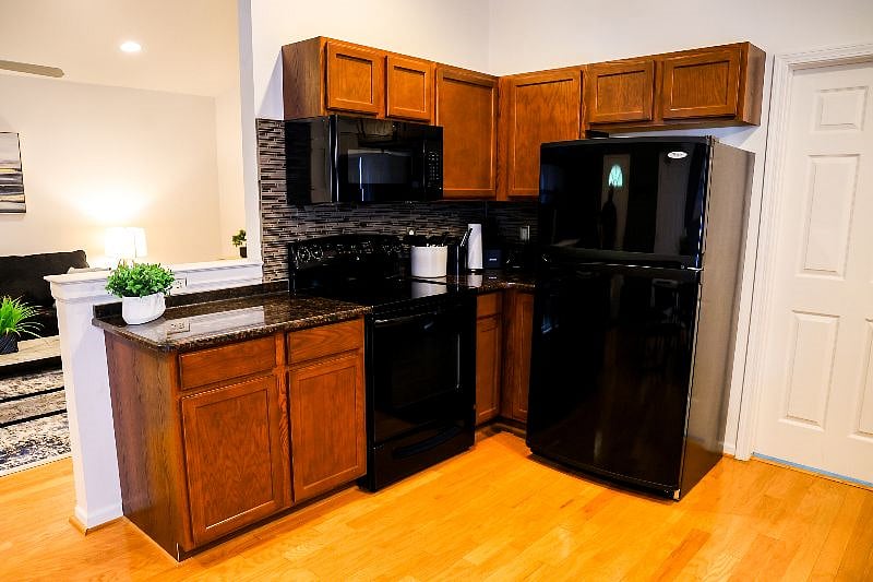 Furnished Finder property 612581_1 photo 6
