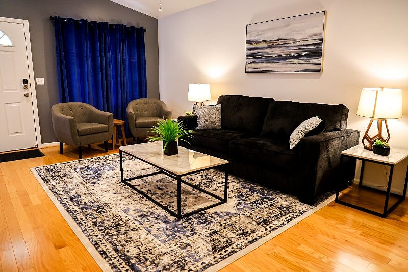 Furnished Finder property 612581_1 photo 3