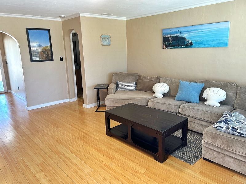 Furnished Finder property 612642_1 photo 3