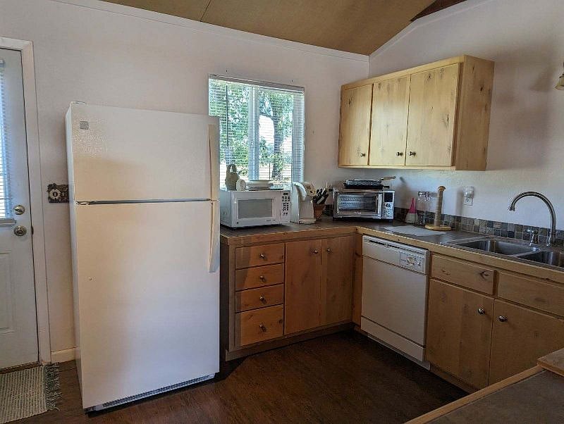 Furnished Finder property 612675_1 photo 4