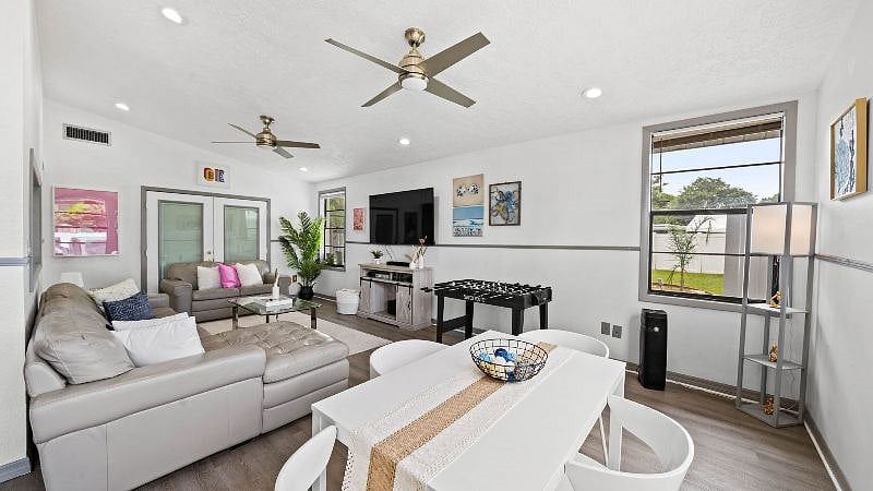 Furnished Finder property 612678_1 photo 4