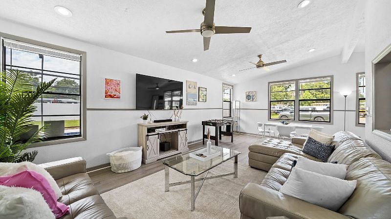 Furnished Finder property 612678_1 photo 10