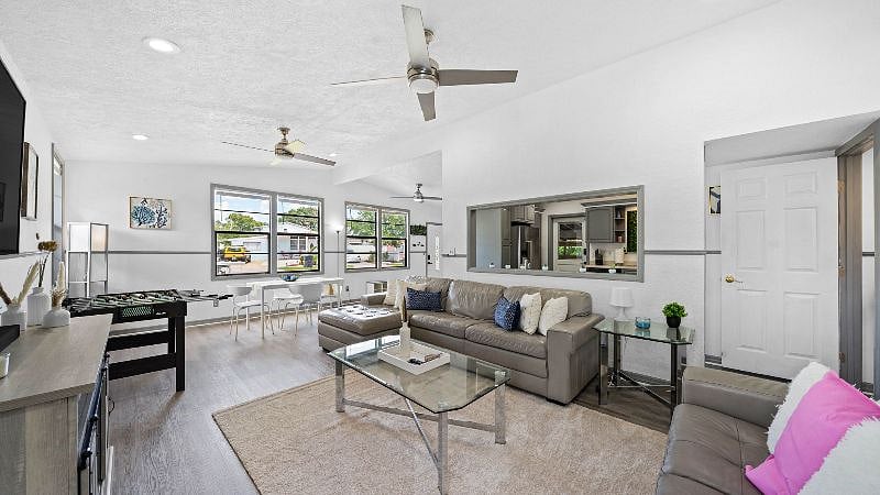 Furnished Finder property 612678_1 photo 11