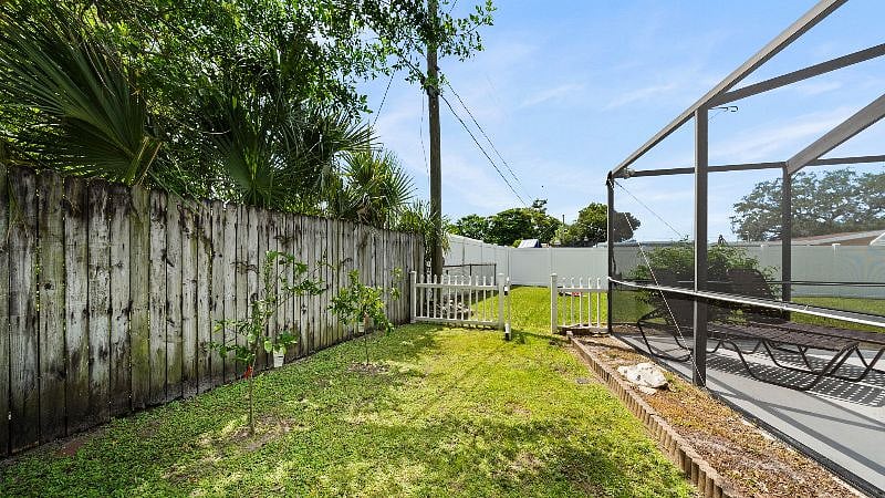 Furnished Finder property 612678_1 photo 25