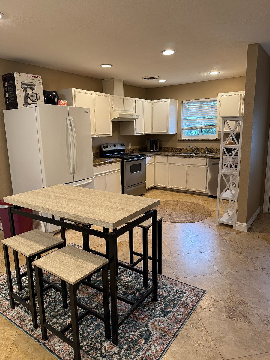 Furnished Finder property 612686_1 photo 7