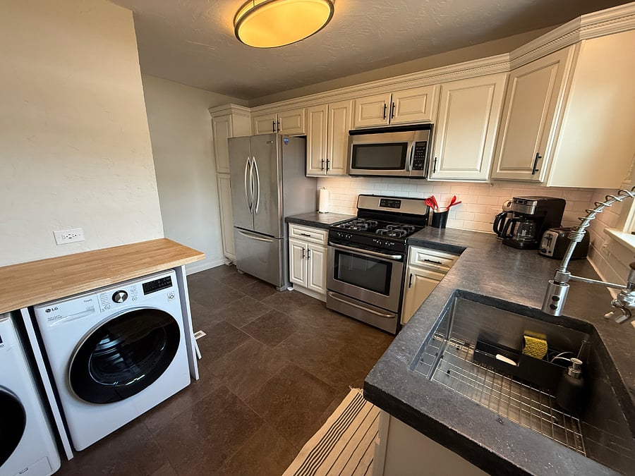 Furnished Finder property 612705_2 photo 9