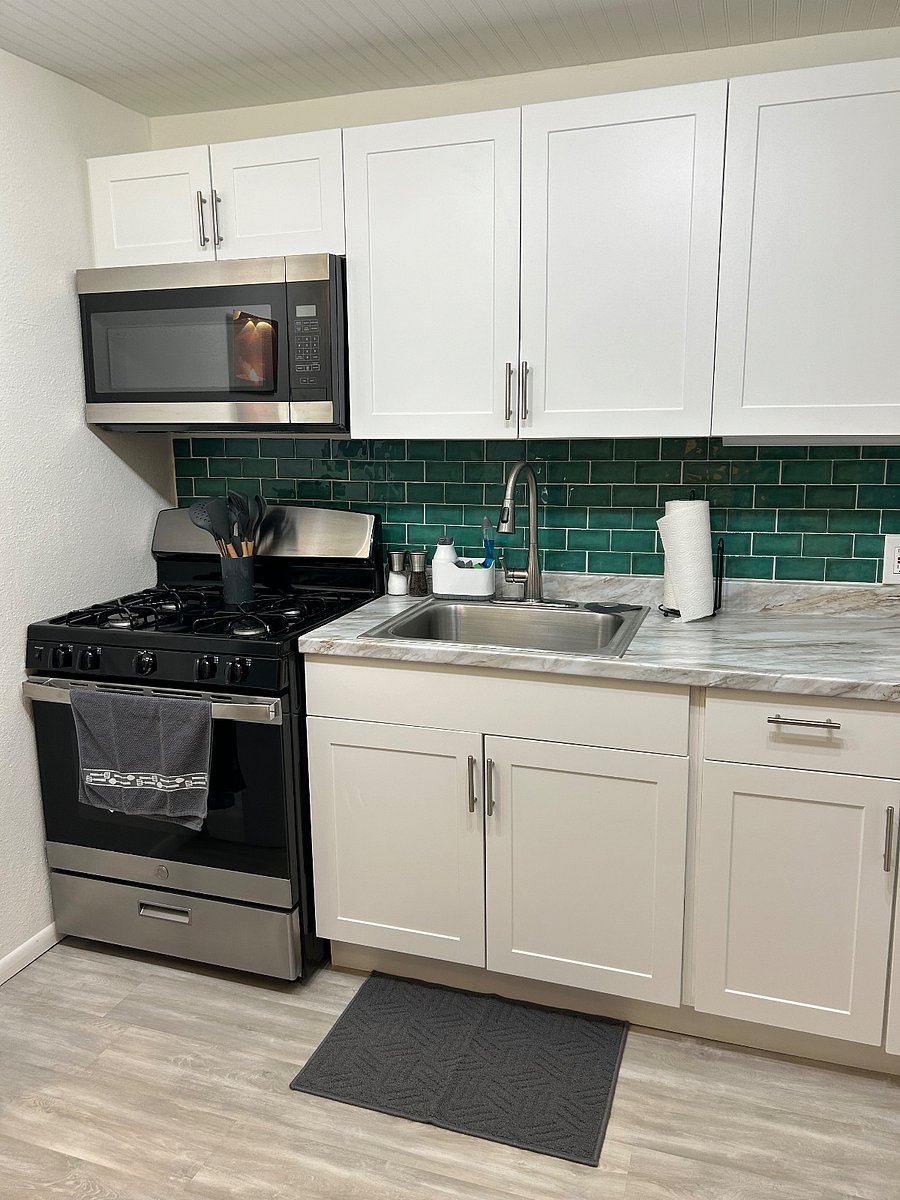 Furnished Finder property 612706_1 photo 3