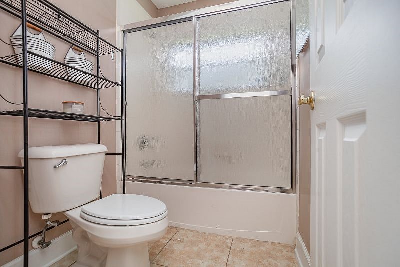 2nd bathroom