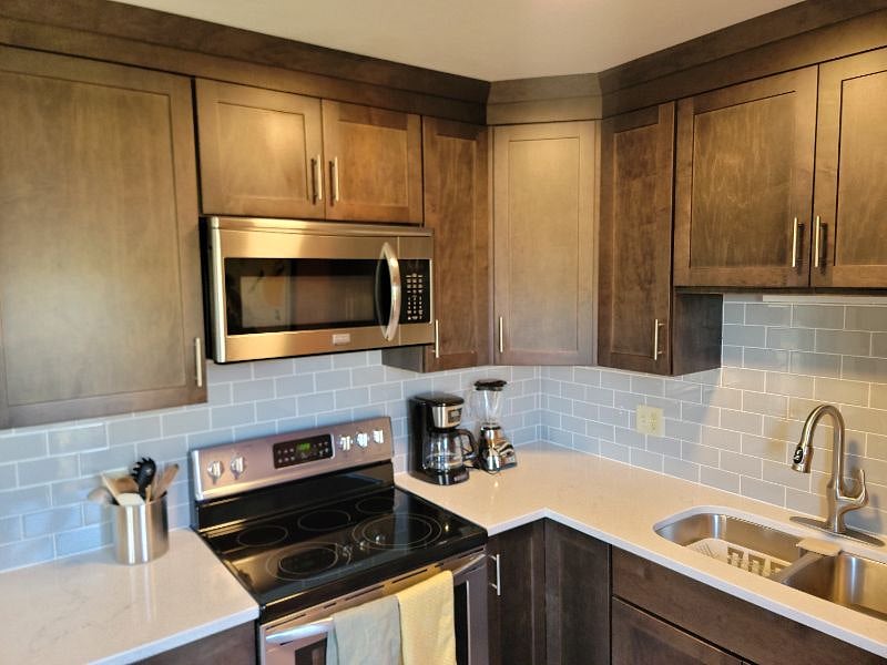 Furnished Kitchen