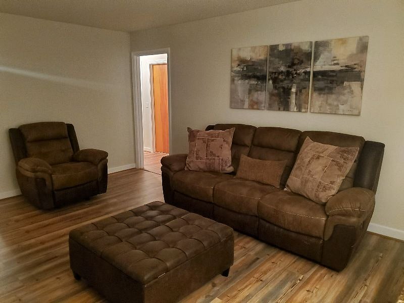 Furnished Finder property 612776_1 photo 3