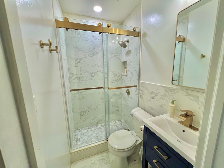Third floor bath 
