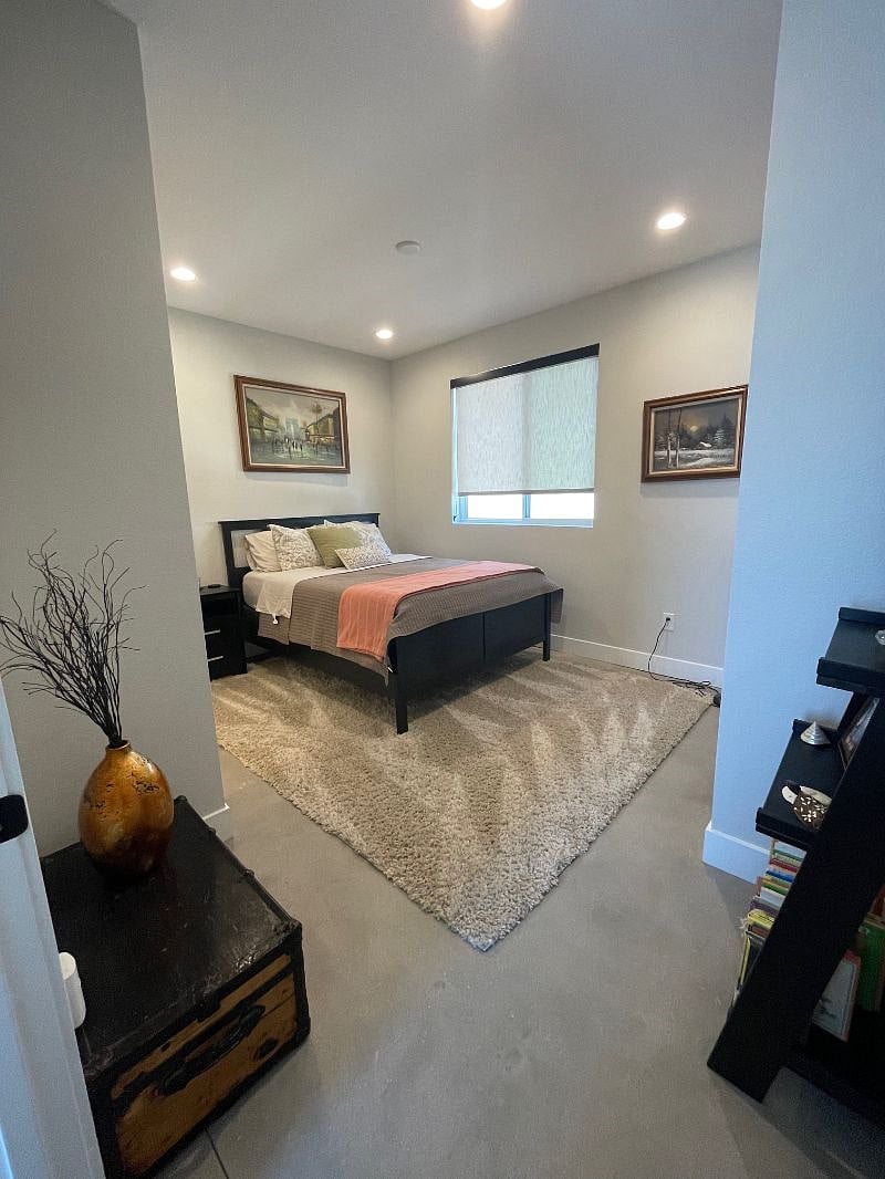 Downstairs King Bedroom 