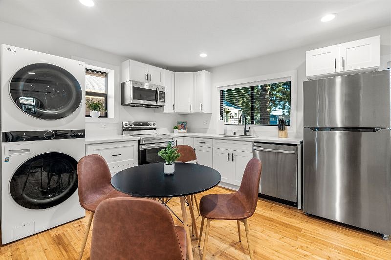 Furnished Finder property 612865_1 photo 4