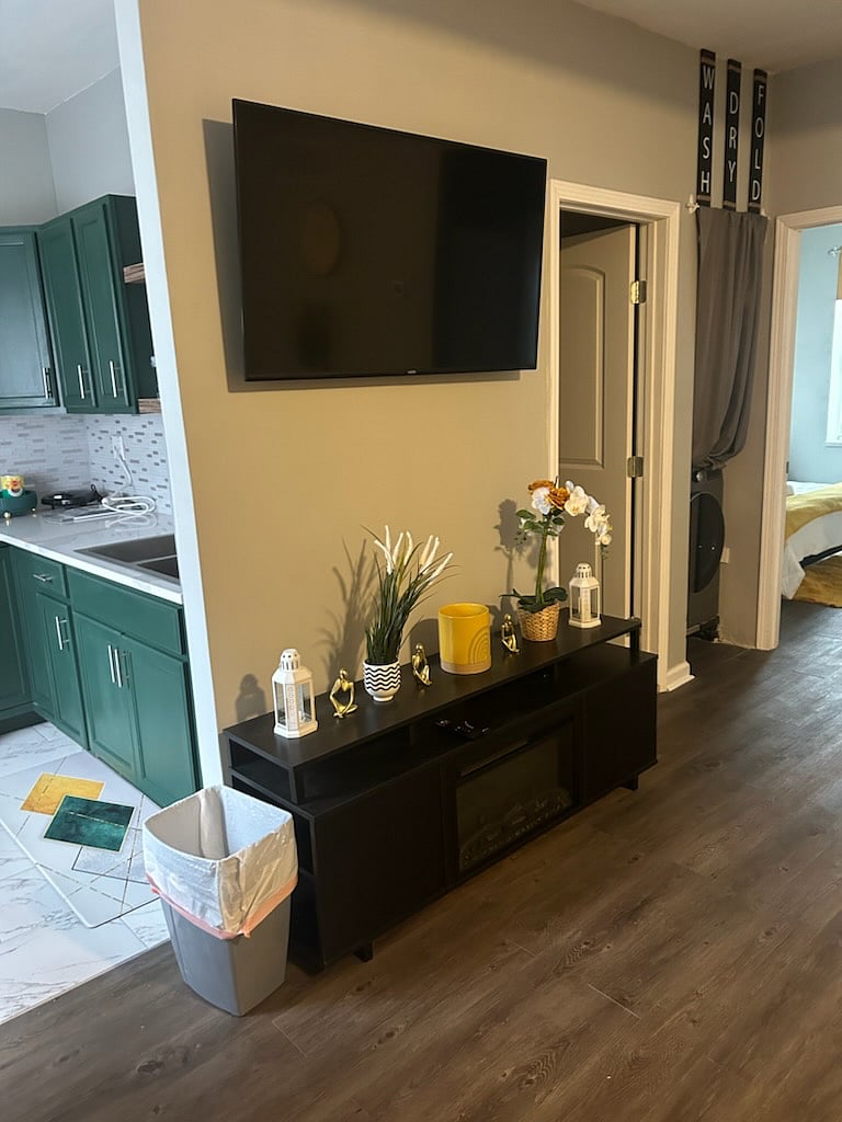 Furnished Finder property 613054_1 photo 13