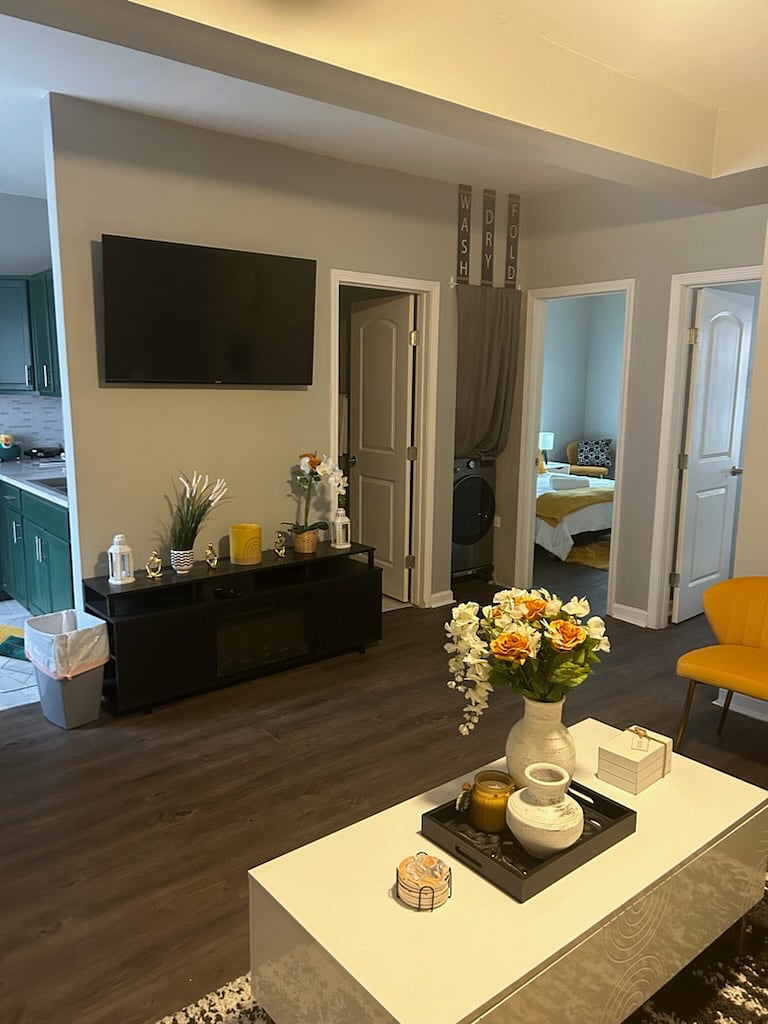 Furnished Finder property 613054_1 photo 18