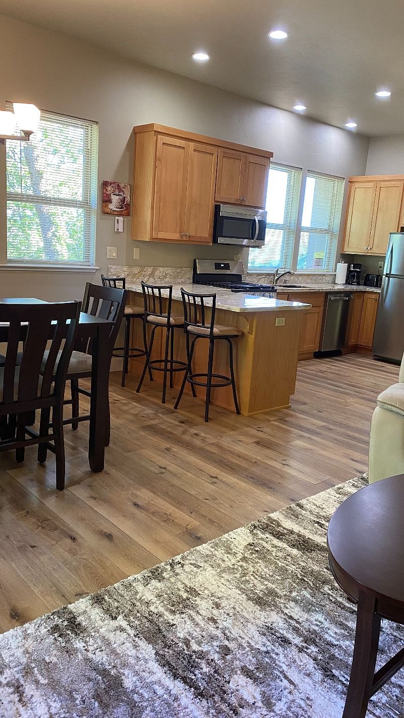 Furnished Finder property 613226_1 photo 4