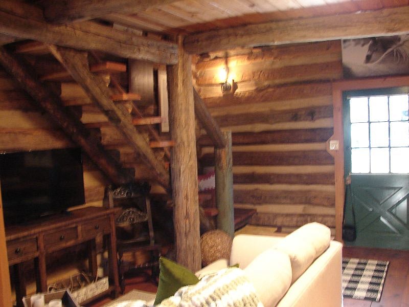 Furnished Finder property 613308_1 photo 4