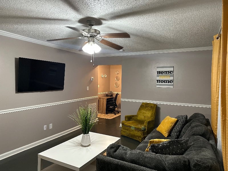 Furnished Finder property 613331_1 photo 3