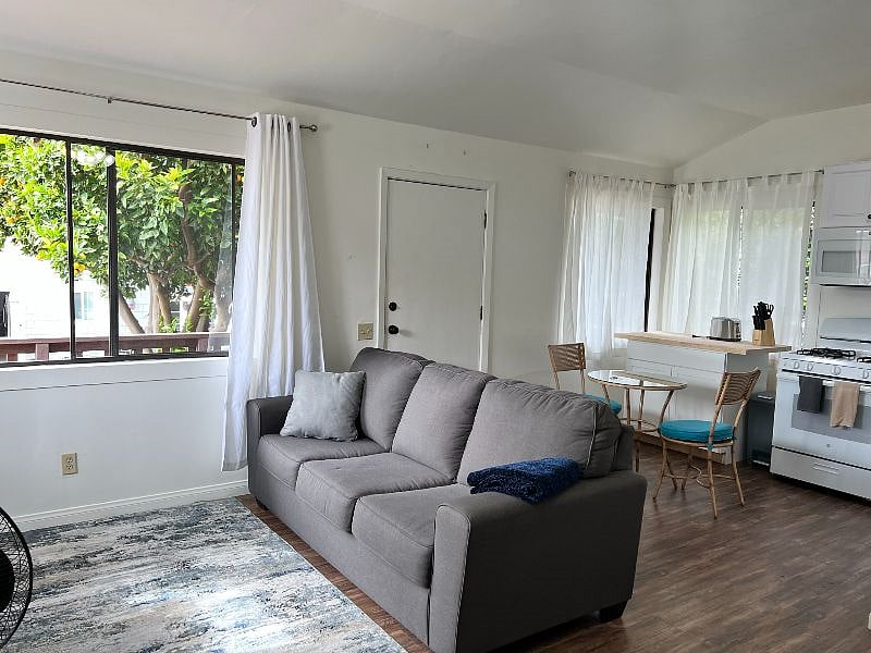 Furnished Finder property 613386_1 photo 3