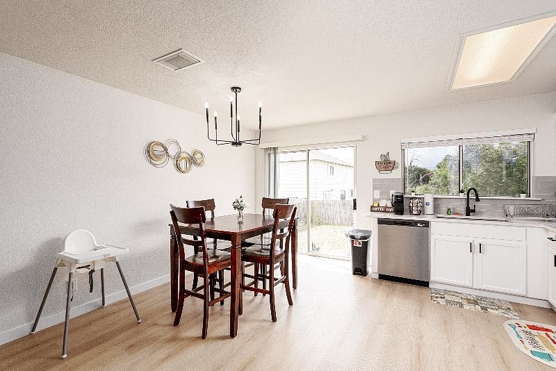 Furnished Finder property 613568_1 photo 28
