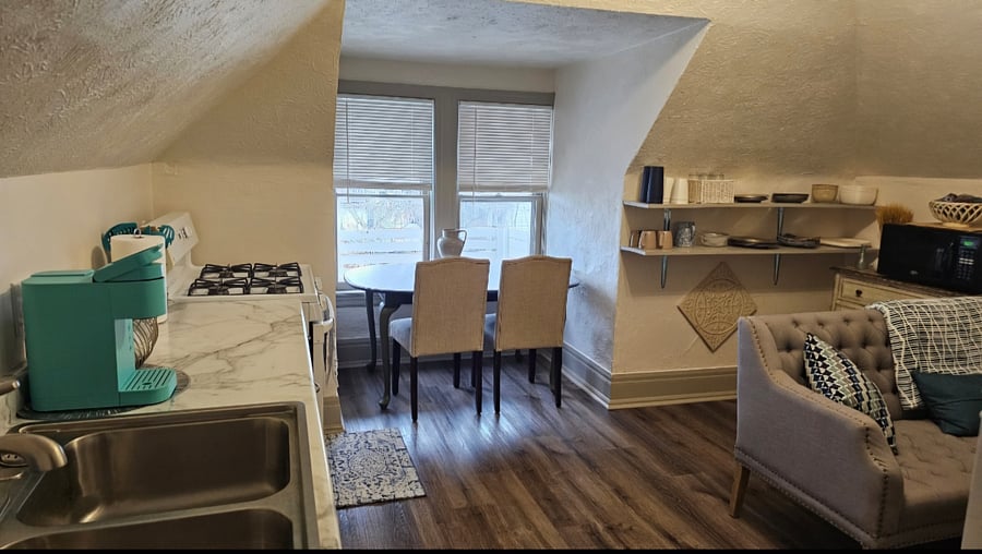 Furnished Finder property 613604_2 photo 10