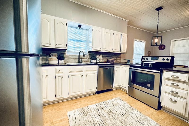 Furnished Finder property 613607_1 photo 4