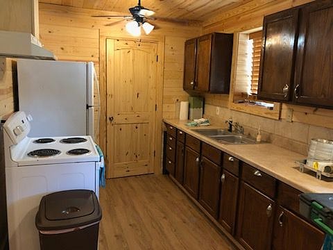 Furnished Finder property 613639_1 photo 20