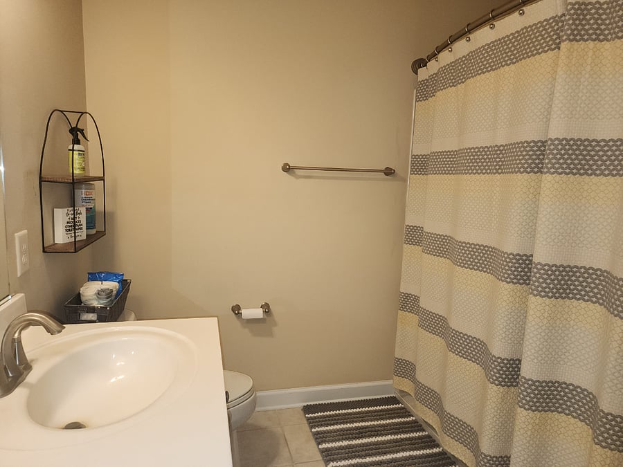 Shared Hall Bath 