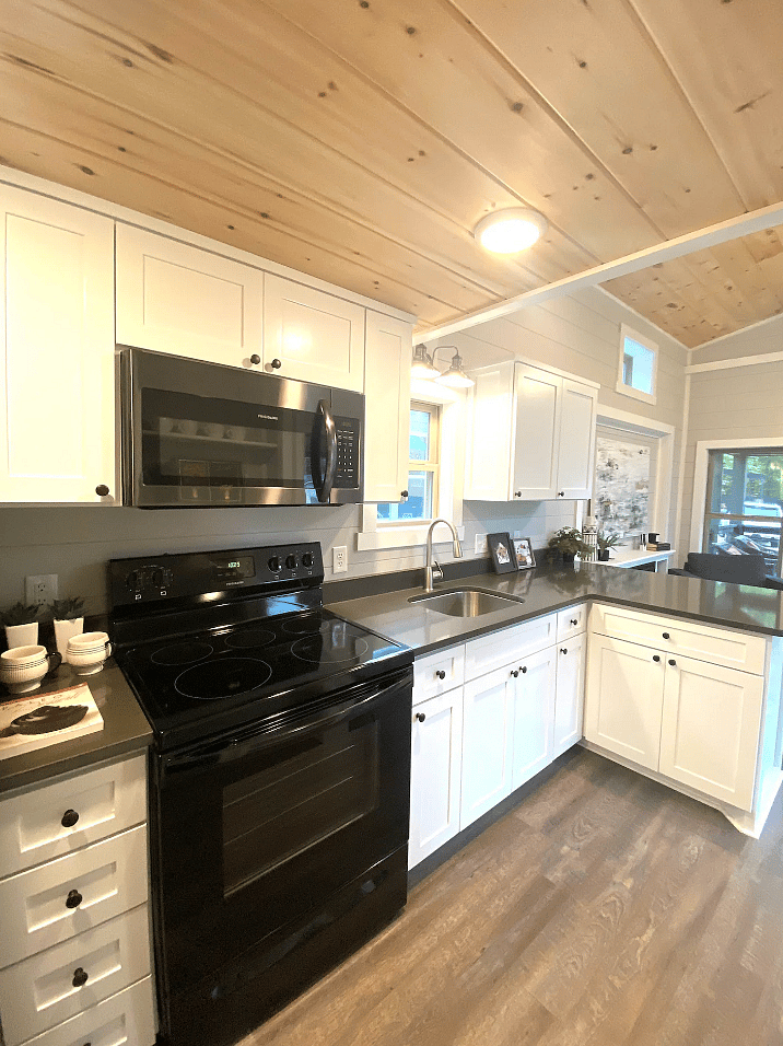 Furnished Finder property 613650_1 photo 2