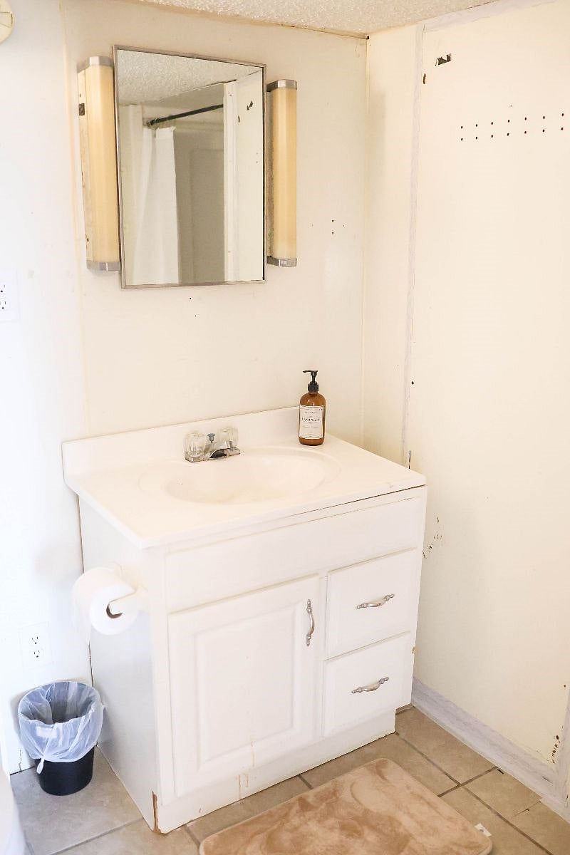 Furnished Finder property 613700_1 photo 9