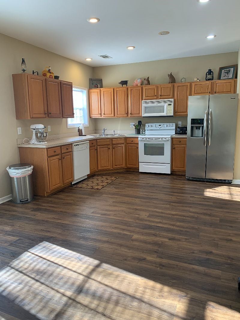 Furnished Finder property 613728_1 photo 3