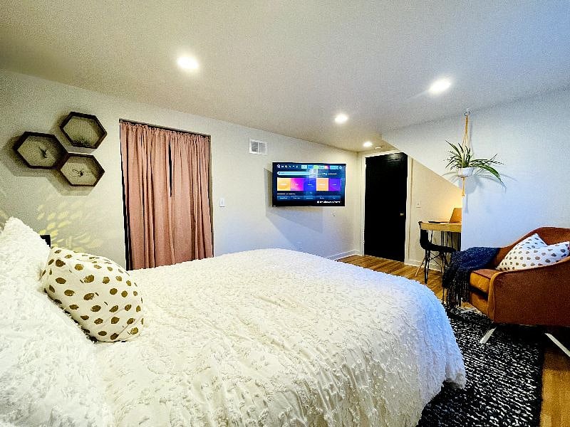 Furnished Finder property 613754_1 photo 11