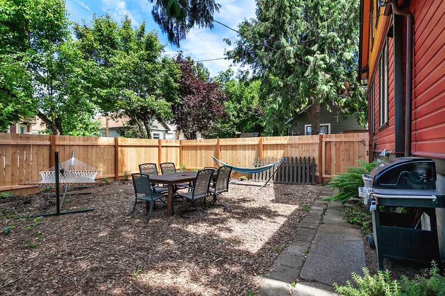Shared yard