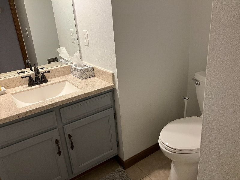 Main floor 1/2 bathroom.