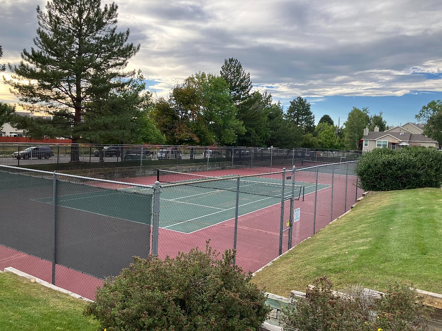 Community tennis court