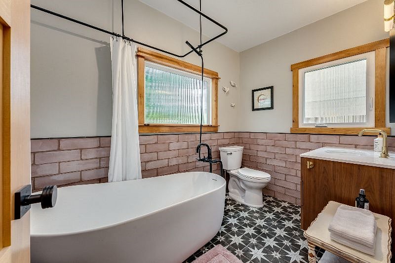 Furnished Finder property 613959_1 photo 17