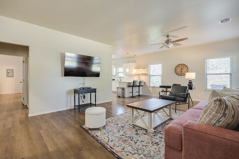 Furnished Finder property 613986_1 photo 6