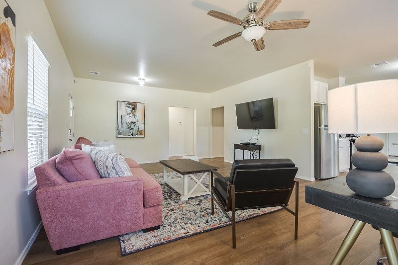 Furnished Finder property 613986_1 photo 9