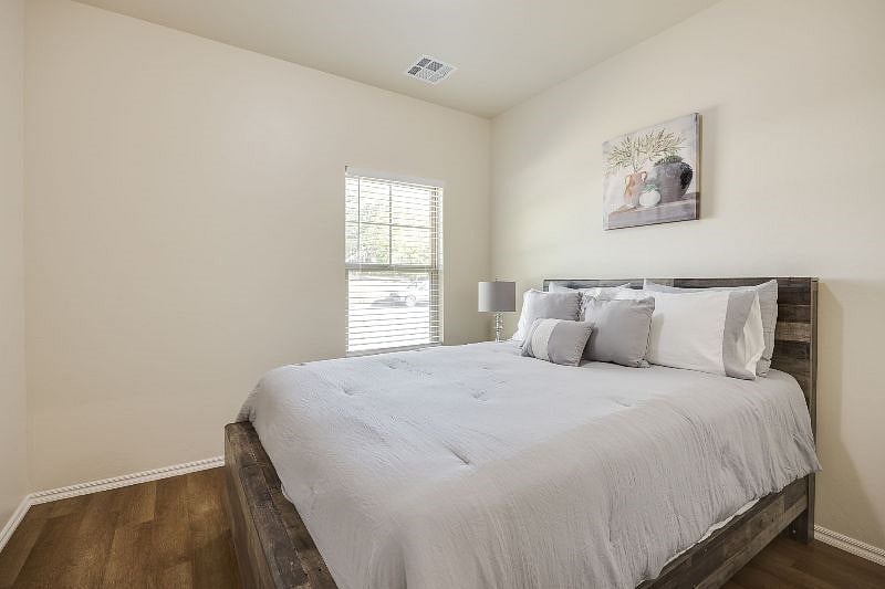Furnished Finder property 613986_1 photo 16