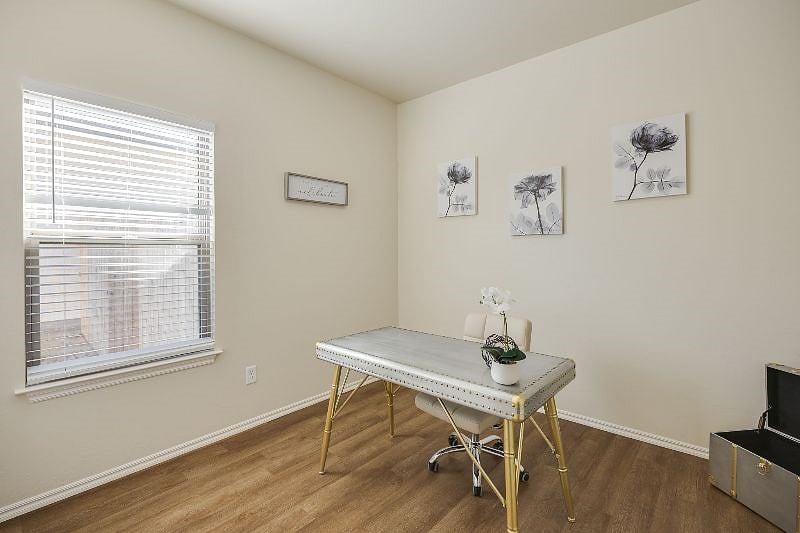 Furnished Finder property 613986_1 photo 17
