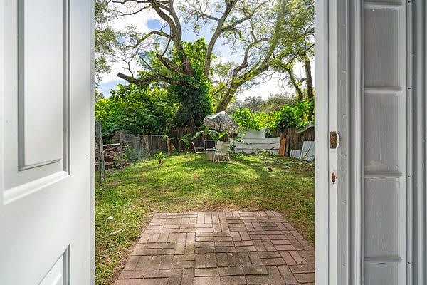 Furnished Finder property 614029_1 photo 15