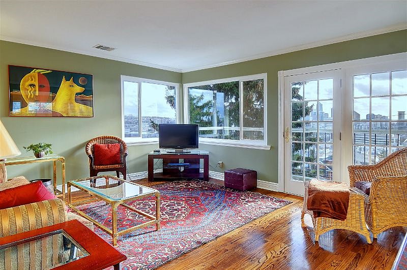 Living Room with views of Downtown Seattle