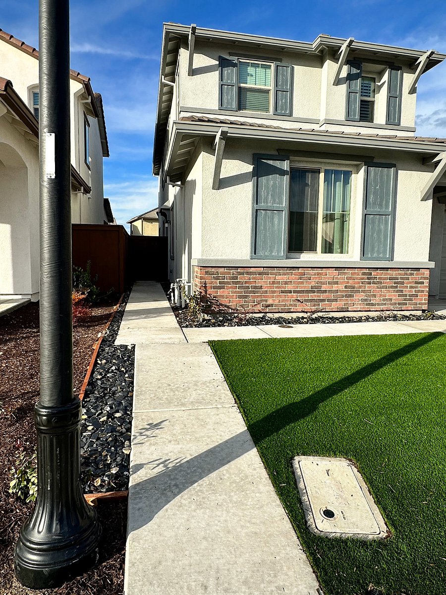 Welcome! This private walkway leads directly to your dedicated entrance  no shared spaces , just easy code access  and a space all to yourself .