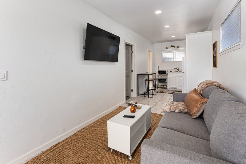 Furnished Finder property 614180_1 photo 5