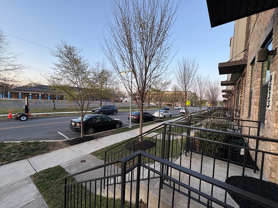 neighborhood view & street parking 